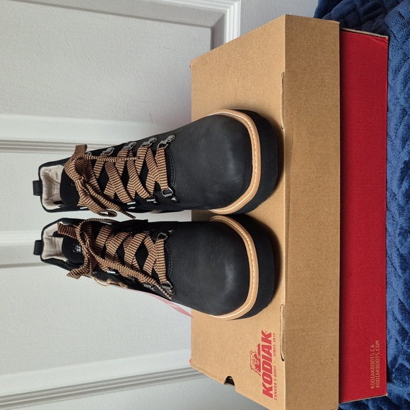 Kodiak Sauveur Alpine Leather & Suede Wedge Boots Size 8.5, Brand New! - Picture 4 of 17